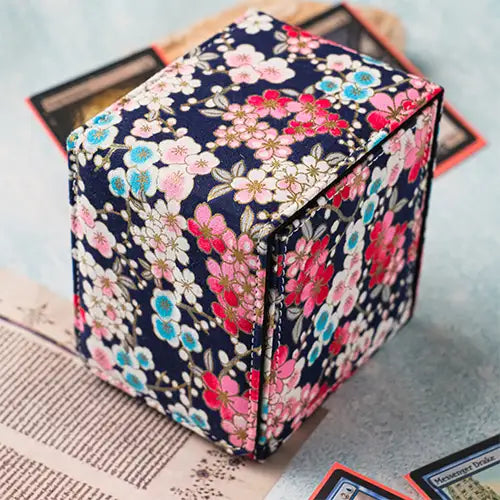 Kakapopo TCG: Seishitsu Deck Box Sakura of Dusk