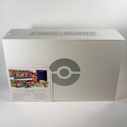 Pokemon TCG: Sword & Shield Ultra-Premium Collection - Charizard Back